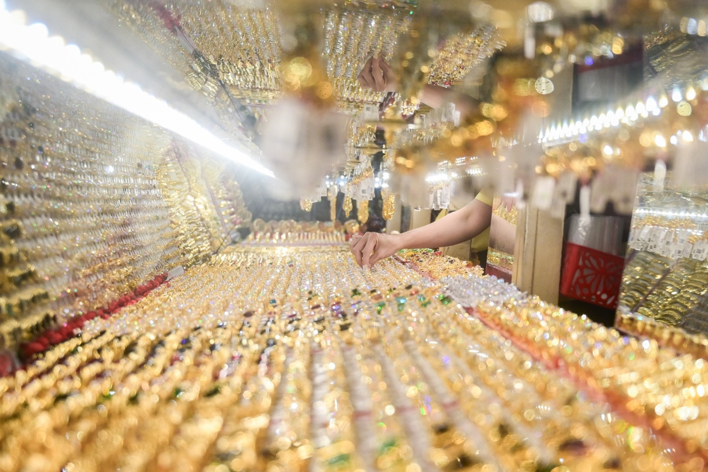 vàng- nguyễn huế.jpg