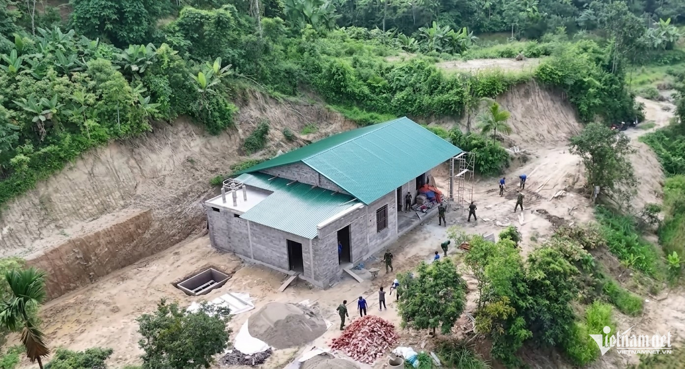 W-5 Anh bai Xoa nha tam o Tuyen Quang.jpeg