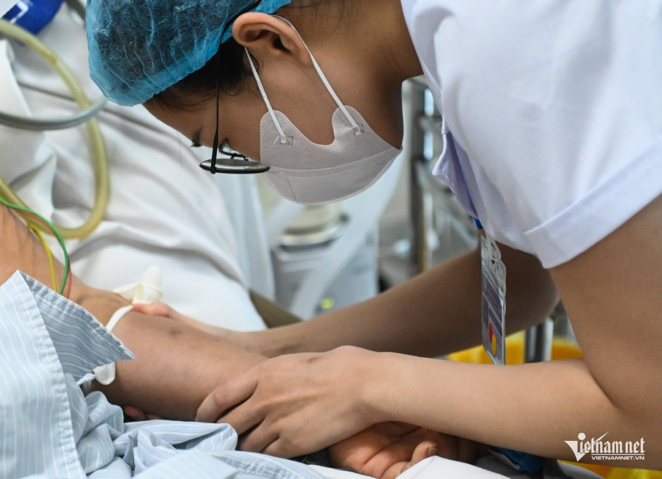 W-benh nhan xet nghiem.jpg