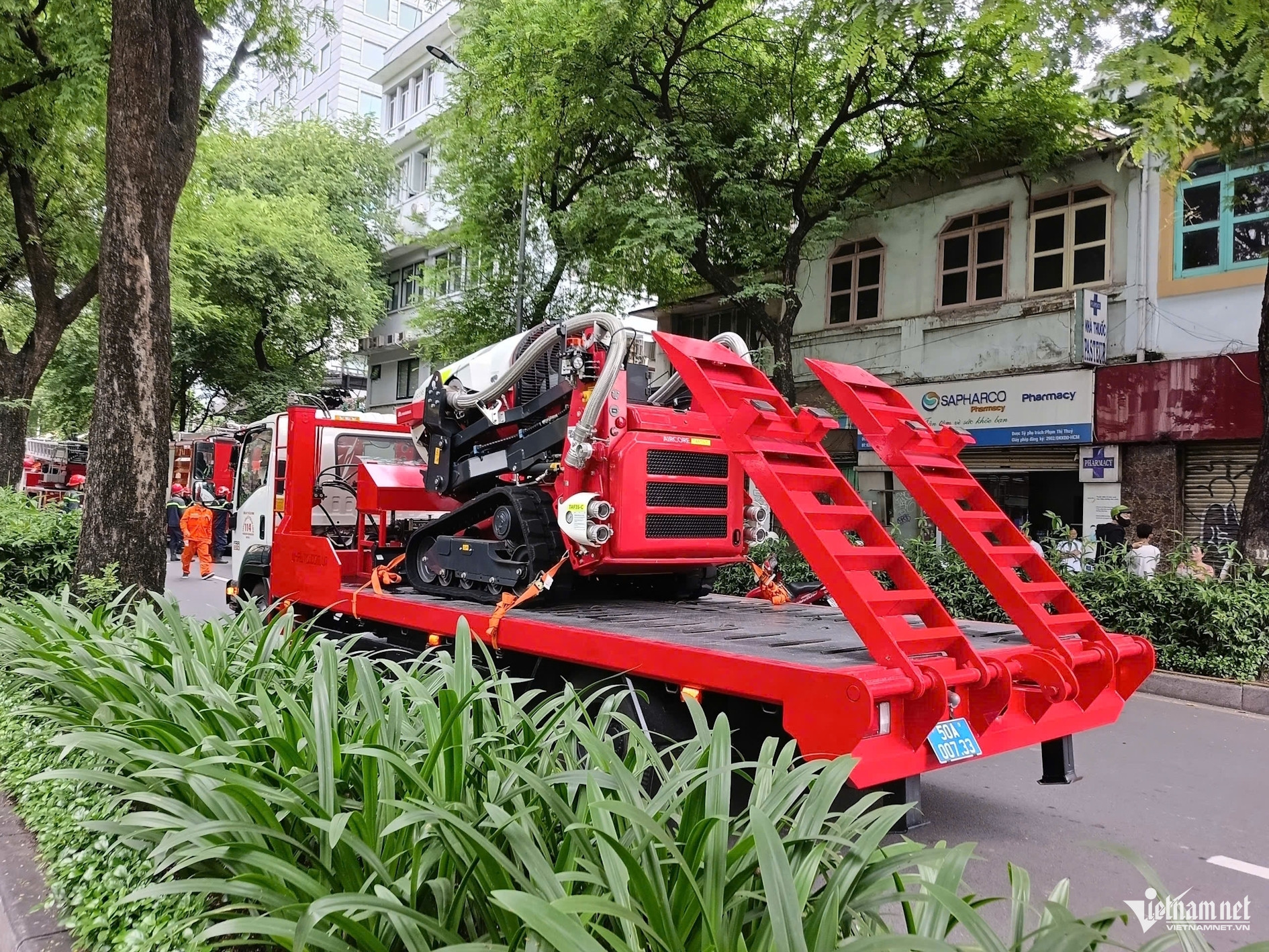 W-z7007160261891 358bf3ae207373f11d8940aba36c7b86 903.jpg