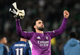 www_thesun_co_uk david raya arsenal celebrates teams 1072018126 (2).jpg