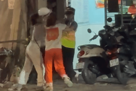 Cái giá phải trả từ các vụ vượt gác chắn, hành hung nữ nhân viên đường sắt