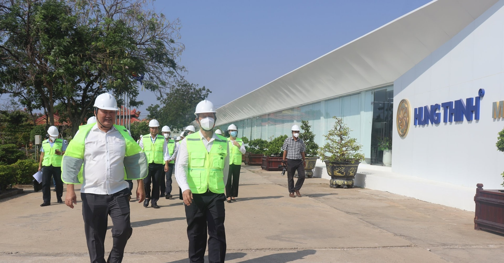 Ngân hàng chuẩn bị đấu giá khoản nợ liên quan đại gia Phan Thành Muôn
