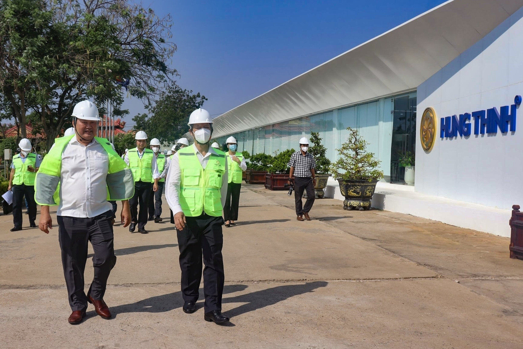 Ngân hàng chuẩn bị đấu giá khoản nợ liên quan đại gia Phan Thành Muôn