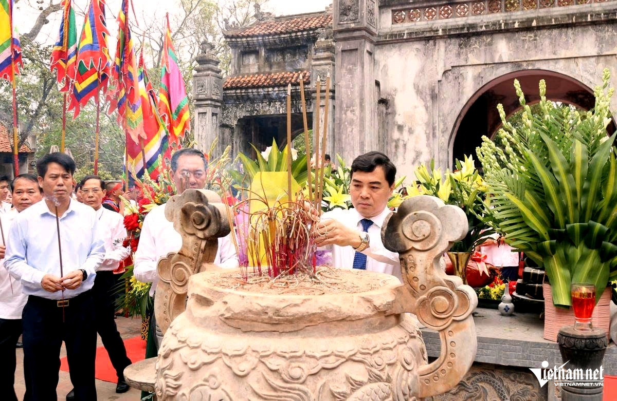 W-a3Lễ hội đền Bà Triệu.jpg