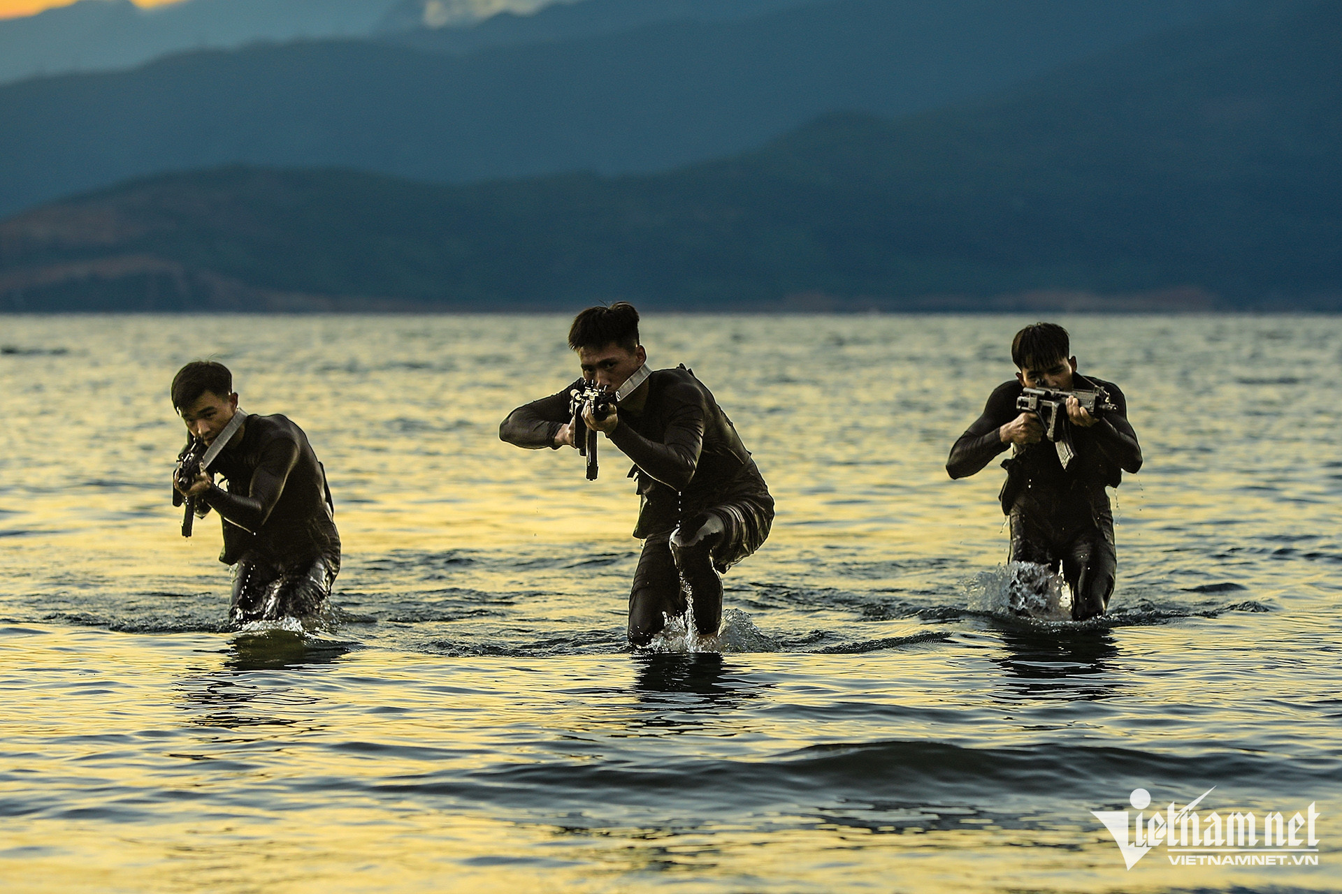 w dac cong 4 245.jpg