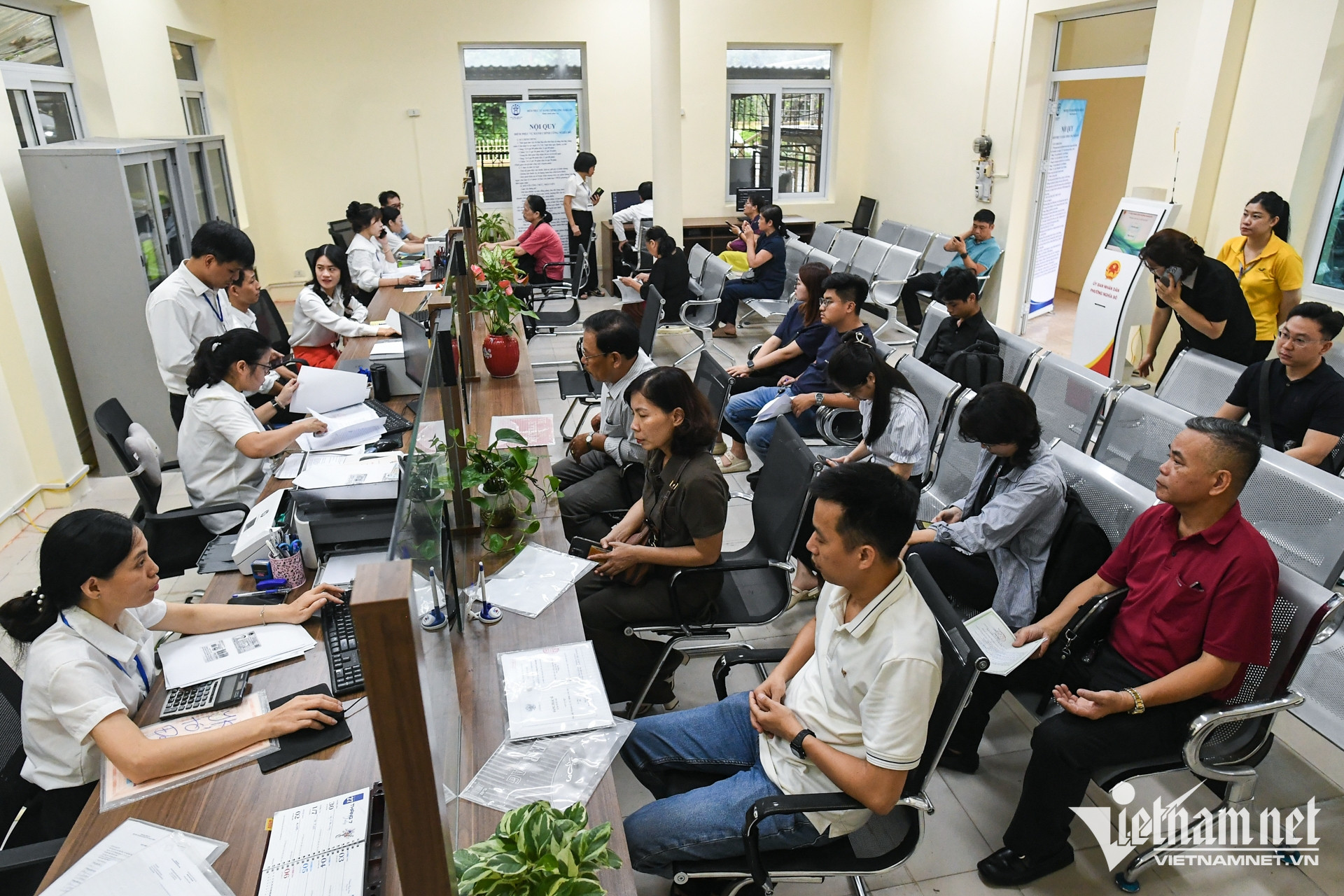 W-hanh chinh van phong 31.jpg