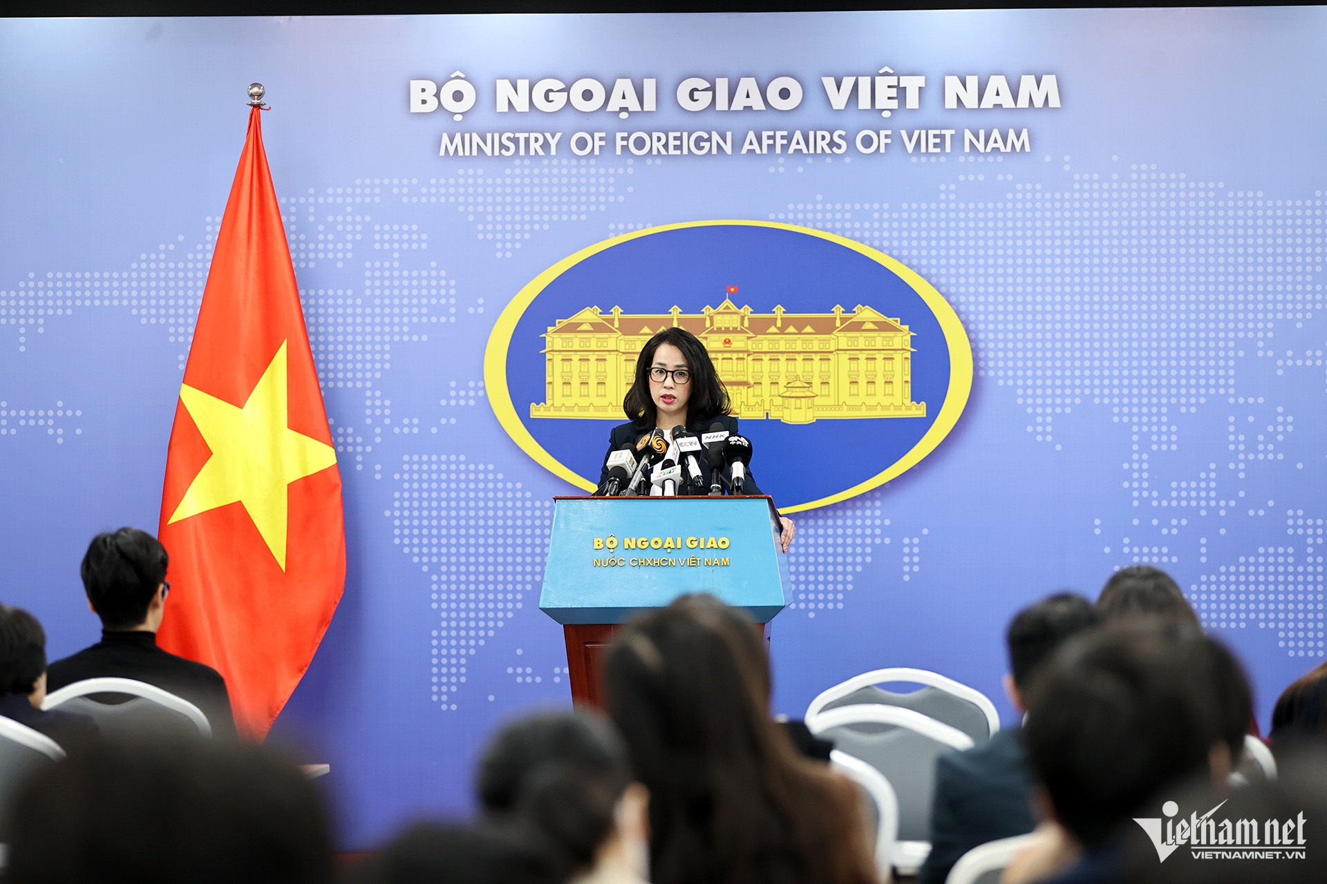 W-người phát ngôn Phạm Thu Hằng _5365.jpg