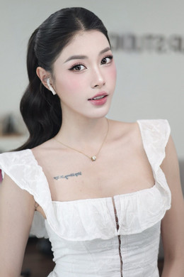 https://static-images.vnncdn.net/vps_images_publish/000001/000003/2026/5/1/dang-thu-huyen-014-1509.jpg