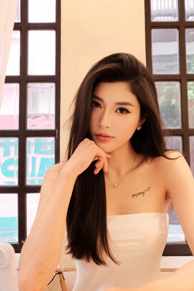 https://static-images.vnncdn.net/vps_images_publish/000001/000003/2026/5/1/dang-thu-huyen-015-1511.jpg