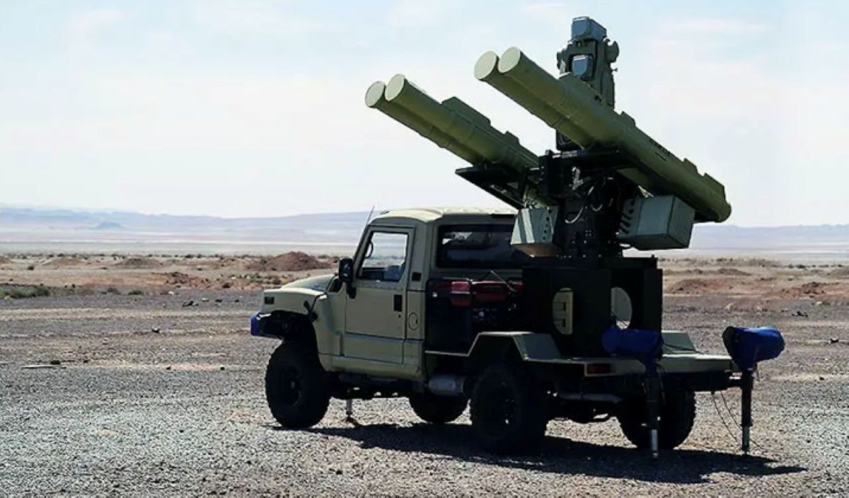 Tên lửa tầm nhiệt Iran 1.jpg