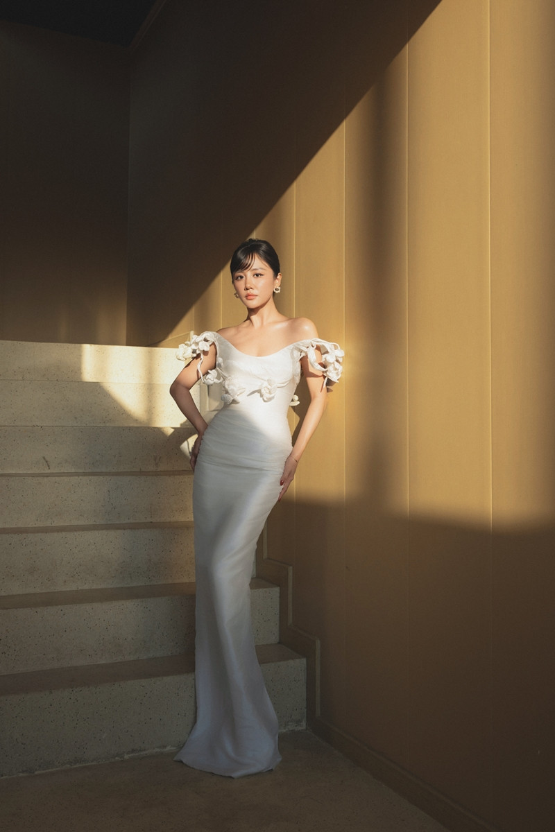 https://static-images.vnncdn.net/vps_images_publish/000001/000003/2026/5/1/van-mai-huong-001-414.jpg