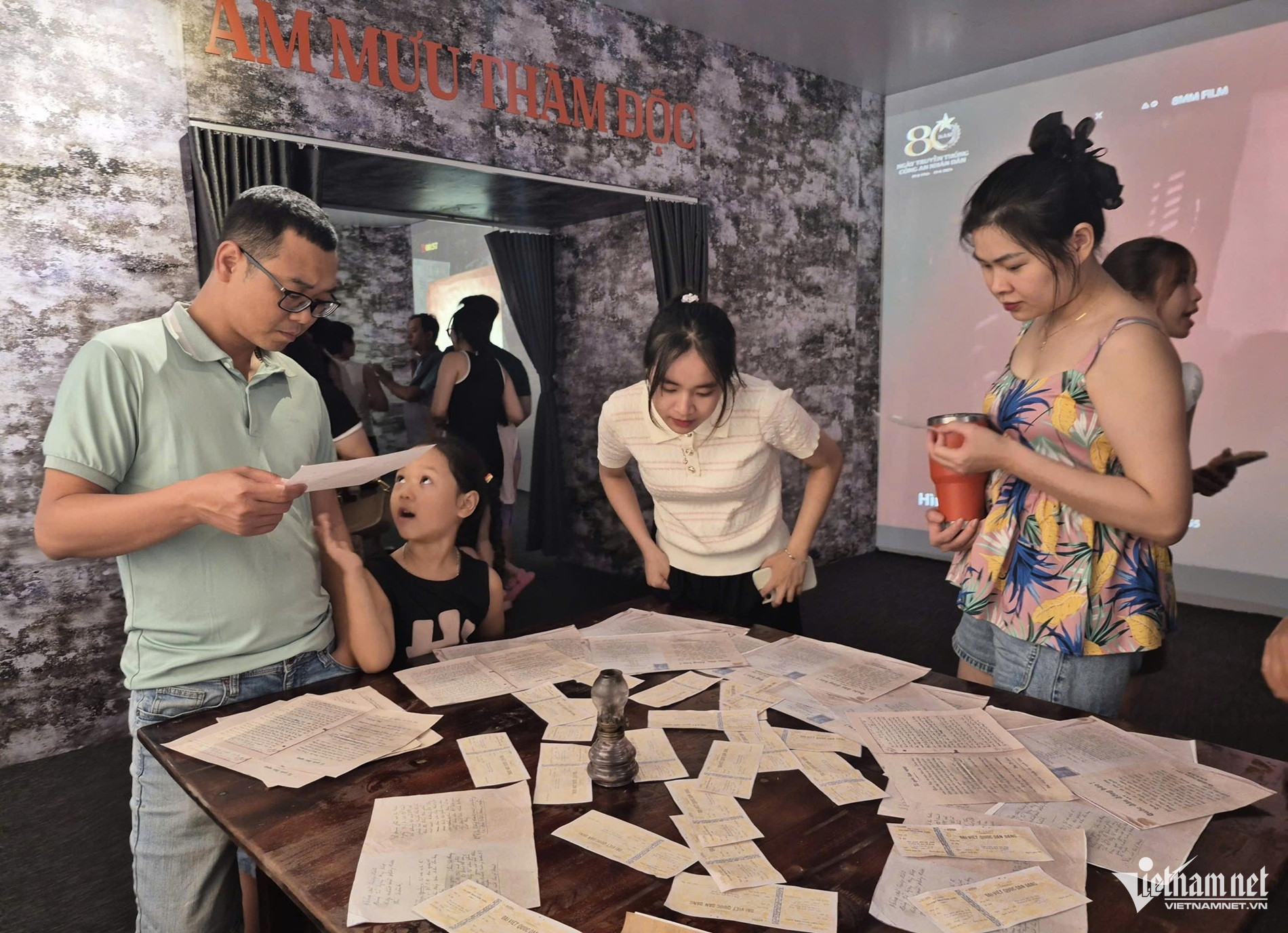 W-trien lam14.jpg
