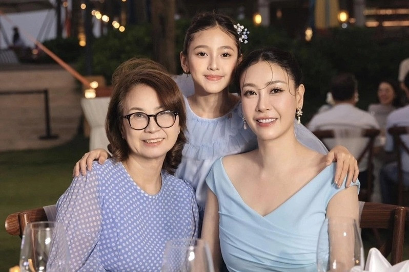 7 hoa hậu và dàn sao Việt chia sẻ cảm động về 'Ngày của mẹ'