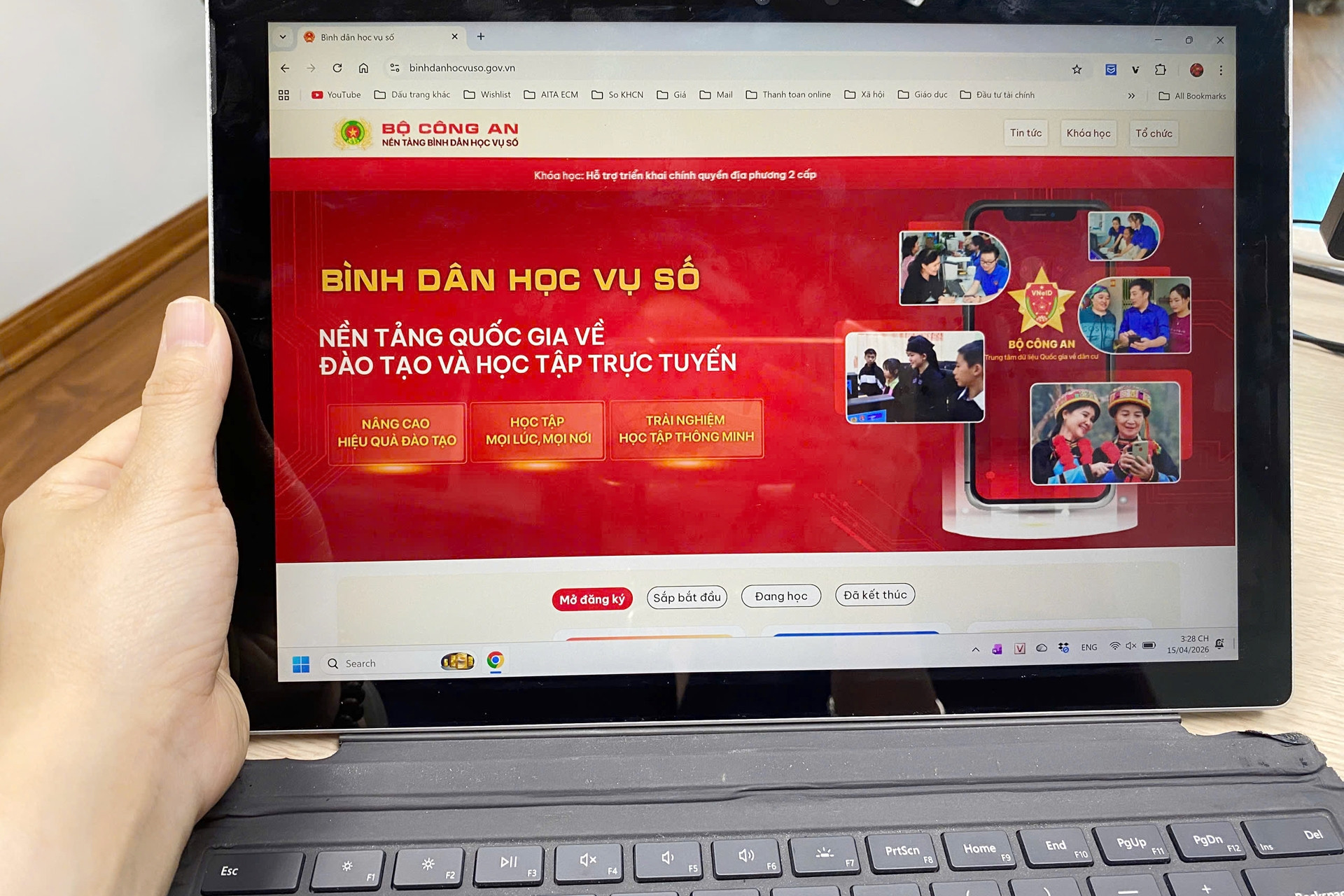Huế đẩy mạnh phổ biến kiến thức an ninh mạng trên “Bình dân học vụ số”