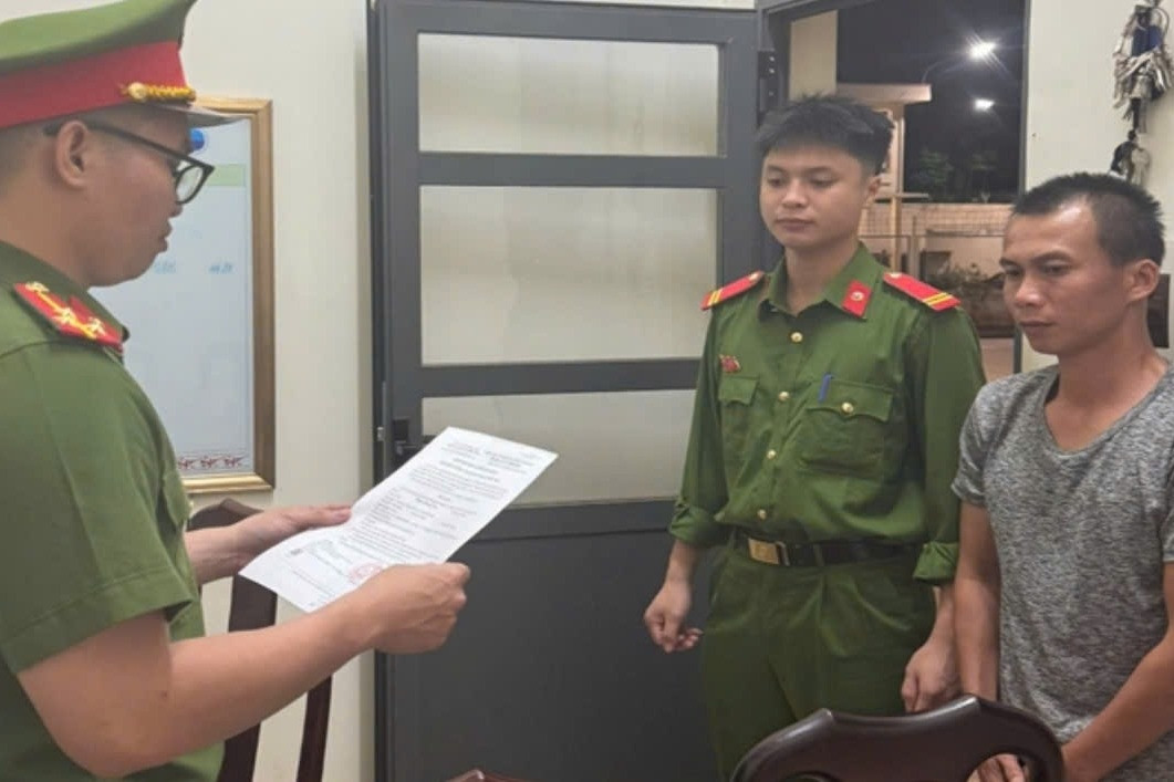 Ô tô đầu kéo tông taxi, 2 người tử vong: Khởi tố tài xế sinh năm 1991