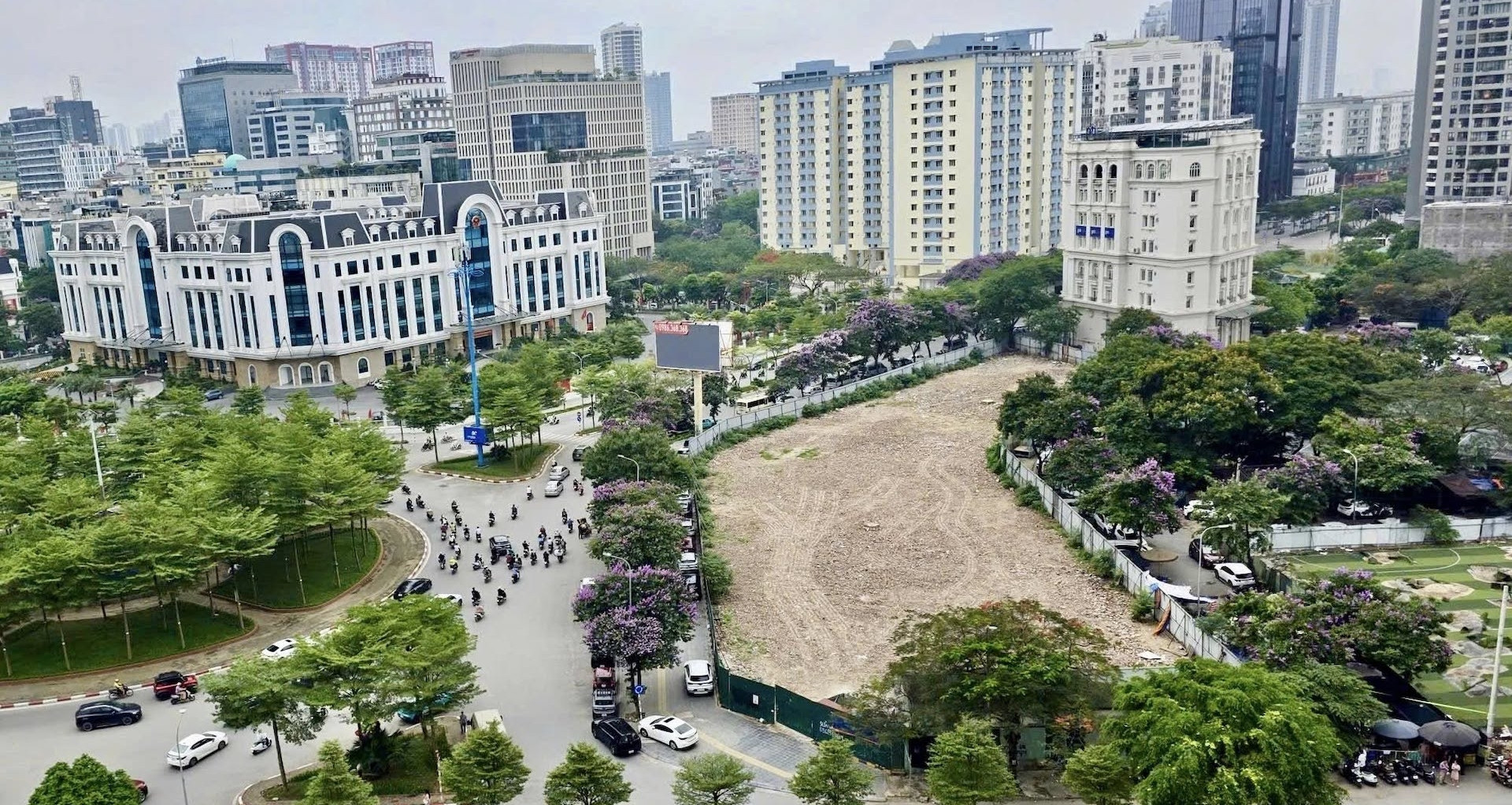 Toàn cảnh đất vàng hoang phí giữa Hà Nội, triệu tỷ bị chôn lấp, găm giữ