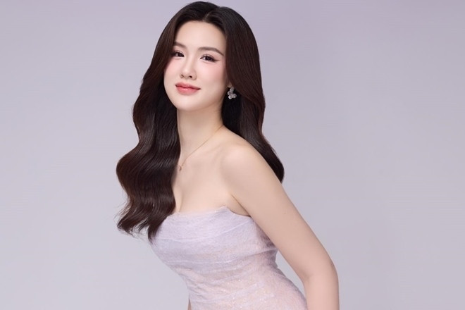 Hoa hậu Trịnh Mỹ Anh lên chức giám đốc