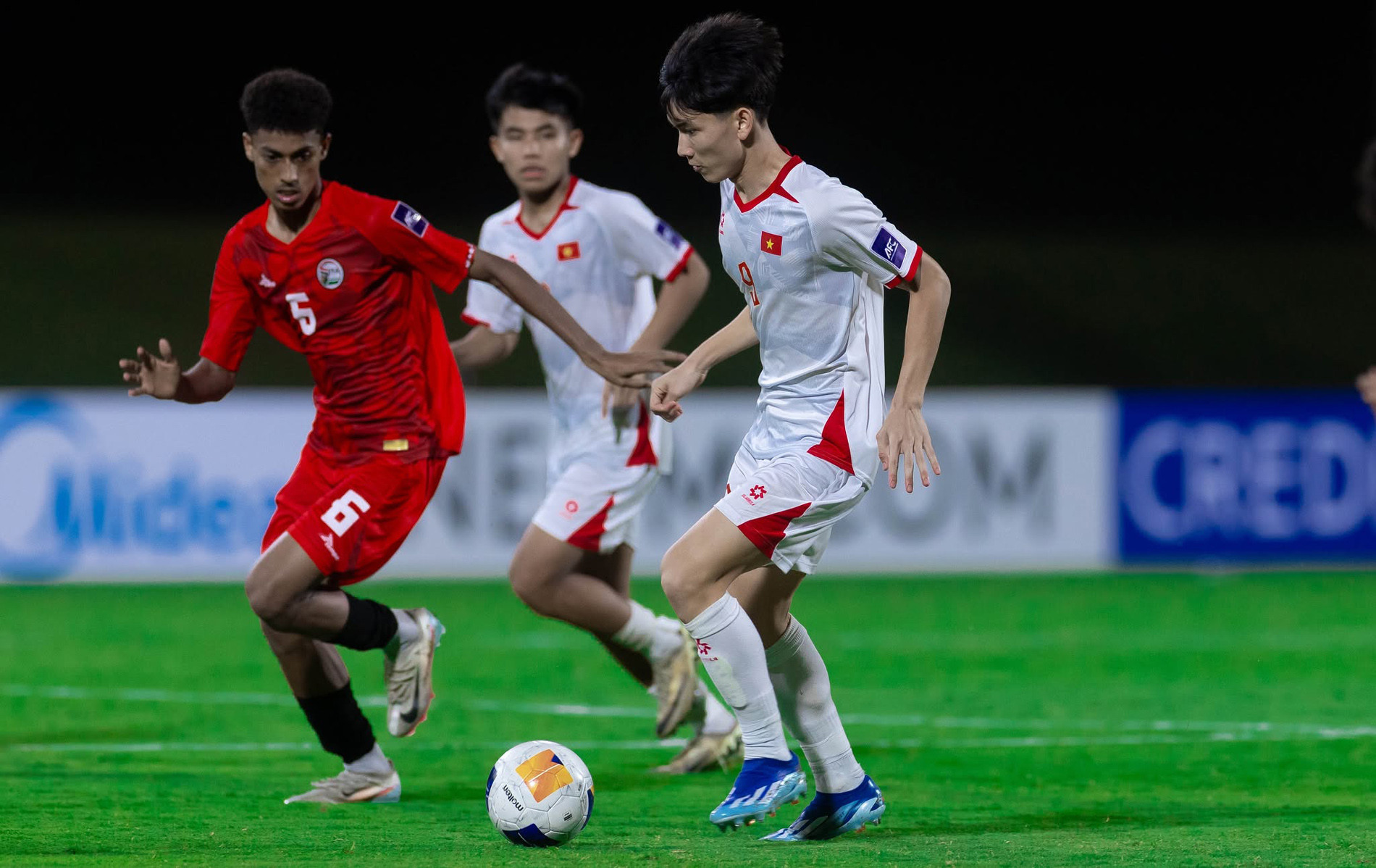 u17 viet nam 4.jpg