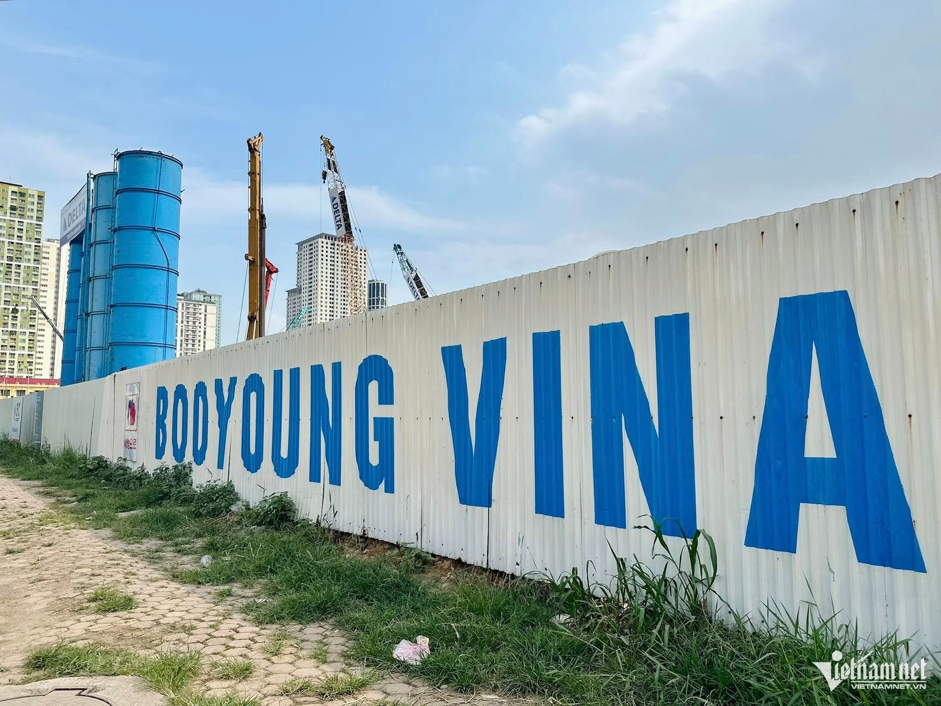 W-du an treo booyoung vinan vietnamnet.jpg