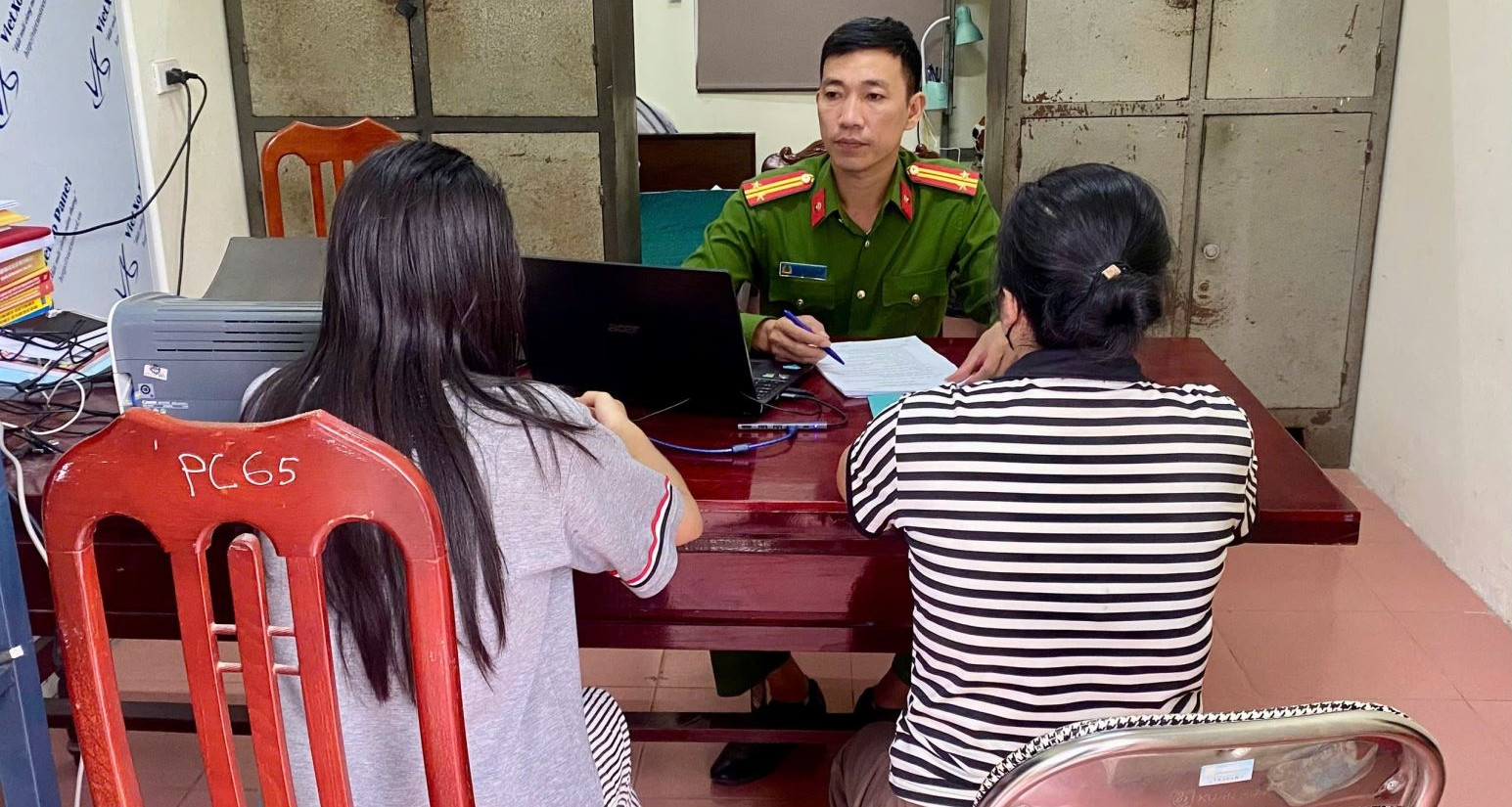 Công an xác minh vụ việc vợ lên Facebook &amp;apos;tố&amp;apos; chồng đánh con bầm tím