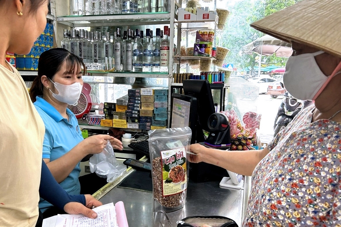 Doanh thu vượt 3 tỷ đồng, hộ kinh doanh phải đổi cách tính thuế ngay?
