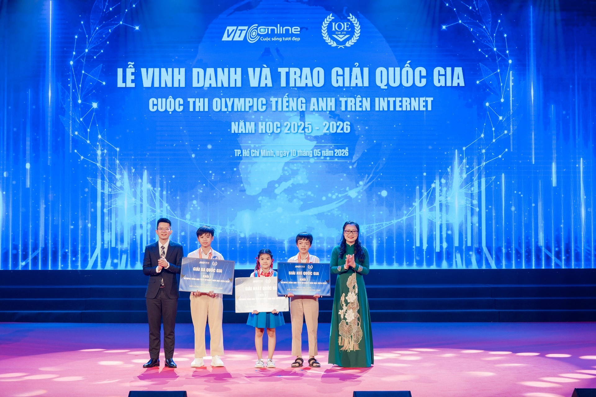 Lễ vinh danh IOE 2025 - 2026 lần đầu diễn ra tại TP.HCM