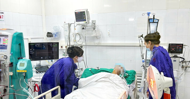 Mẹ và vợ nghẹn ngào tiễn biệt nam shipper hiến tạng cứu nhiều người
