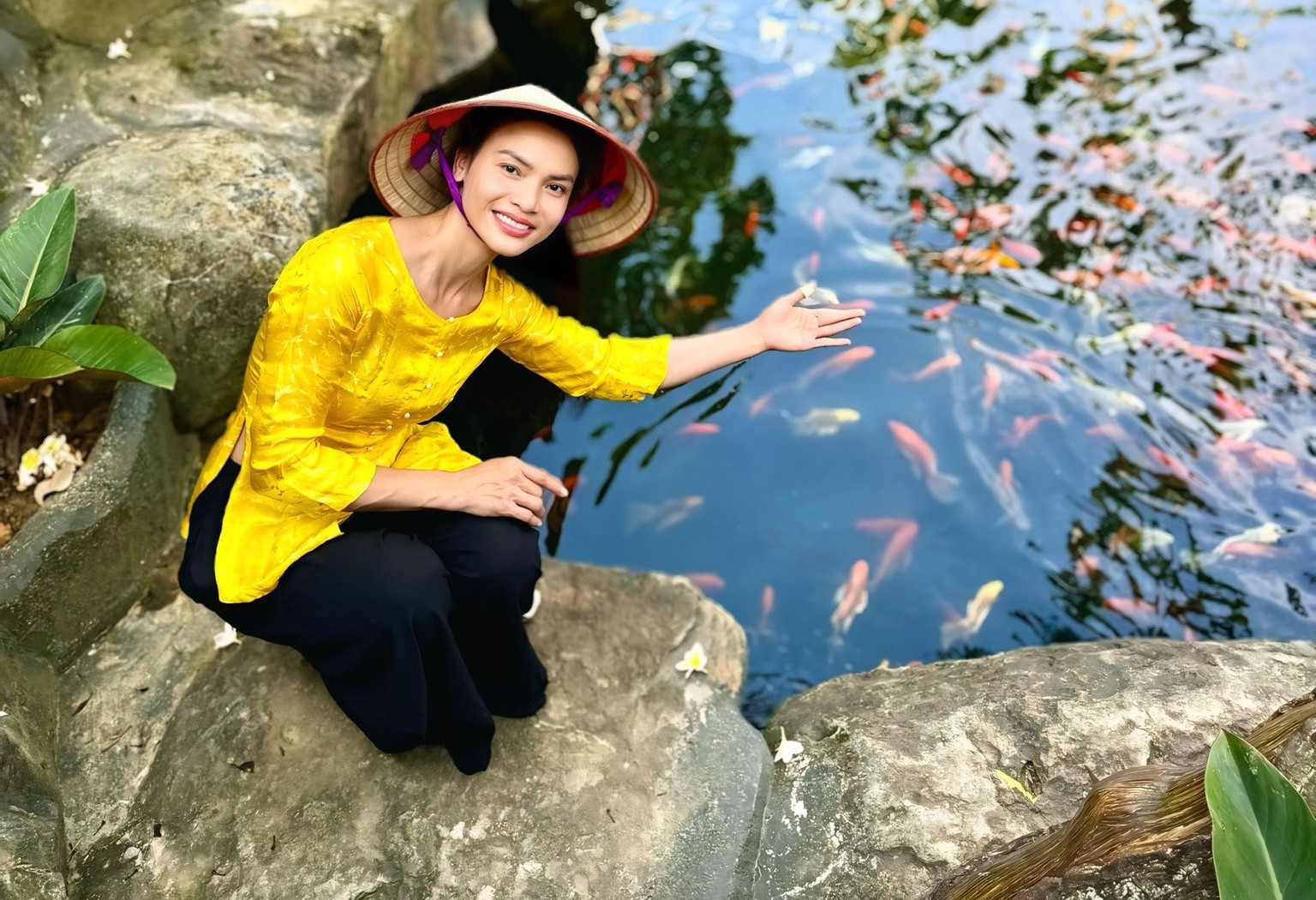 Nhà vườn 10.000m2 như resort ở ngoại ô của NSND Phạm Phương Thảo, NSƯT Việt Hoàn