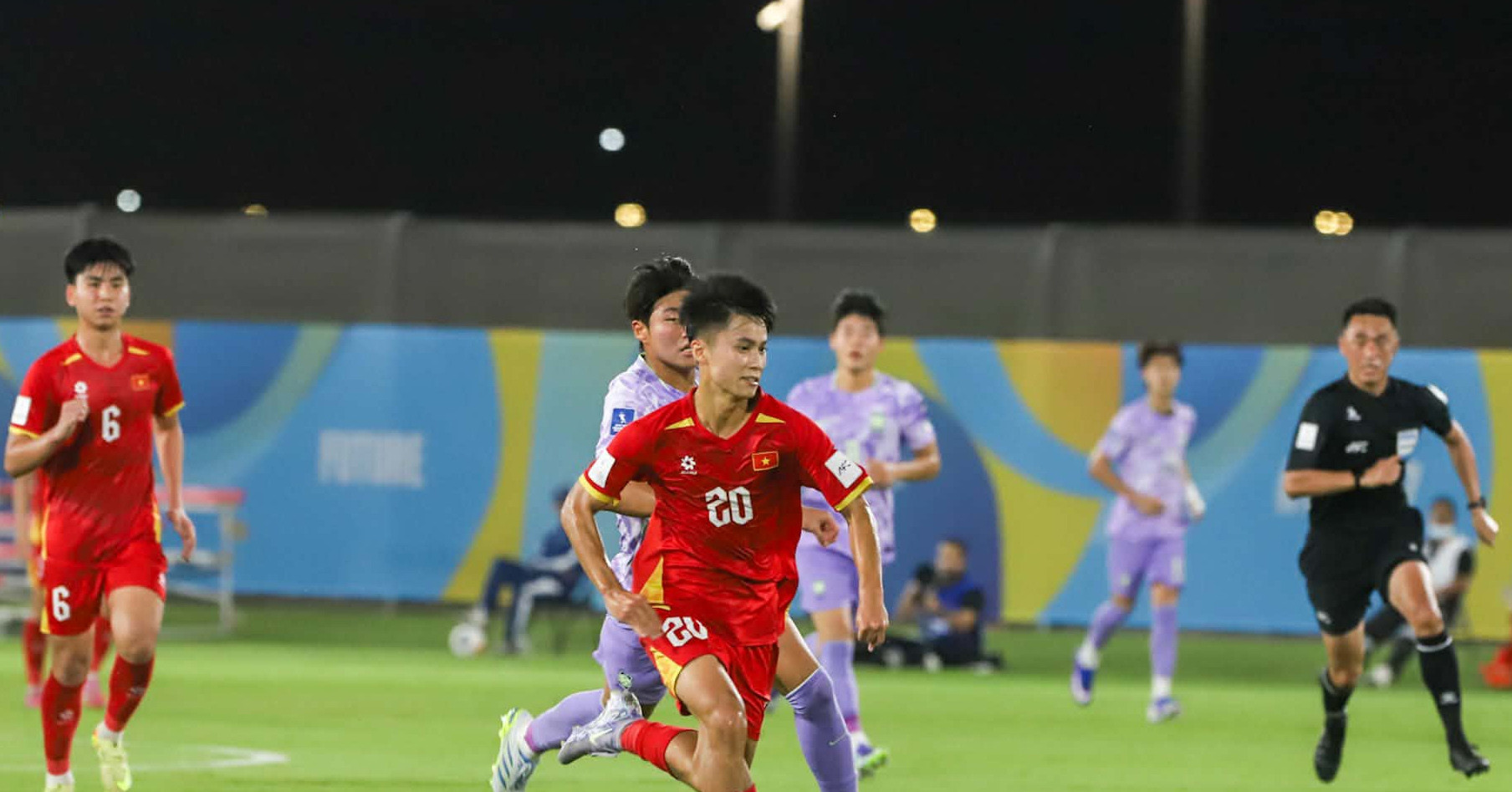 U17 Việt Nam thua tiếc nuối U17 Hàn Quốc: Giá như đừng toan tính