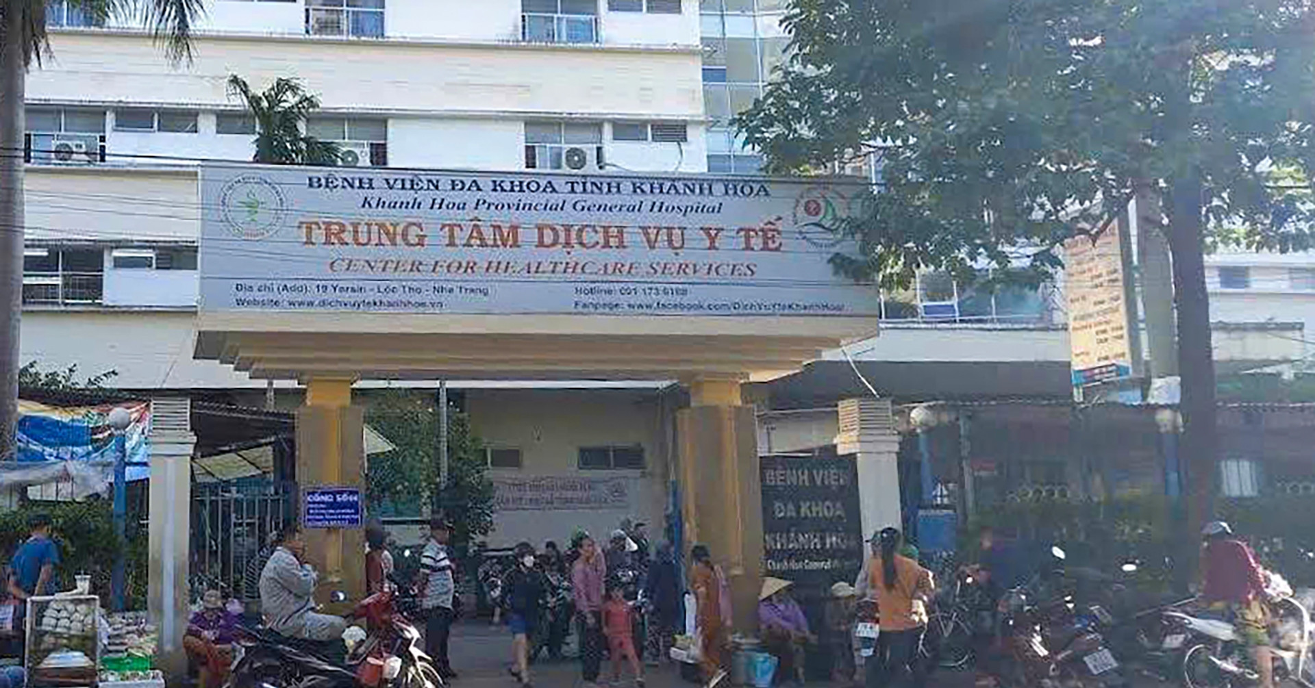 Bé trai sơ sinh bị bỏ rơi tại bệnh viện ở Nha Trang, xác định mẹ 16 tuổi