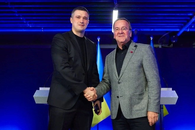 Bộ trưởng Đức nói về tuyên bố của ông Putin, Ukraine đề xuất ngừng bắn sân bay