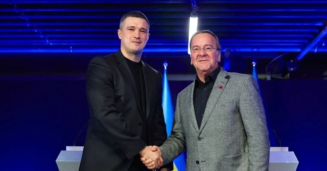 Bộ trưởng Đức nói về tuyên bố của ông Putin, Ukraine đề xuất ngừng bắn sân bay