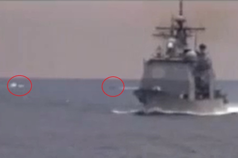 Eo biển Hormuz năm 2008 thành nơi đối đầu giữa các tàu Mỹ và Iran như thế nào?