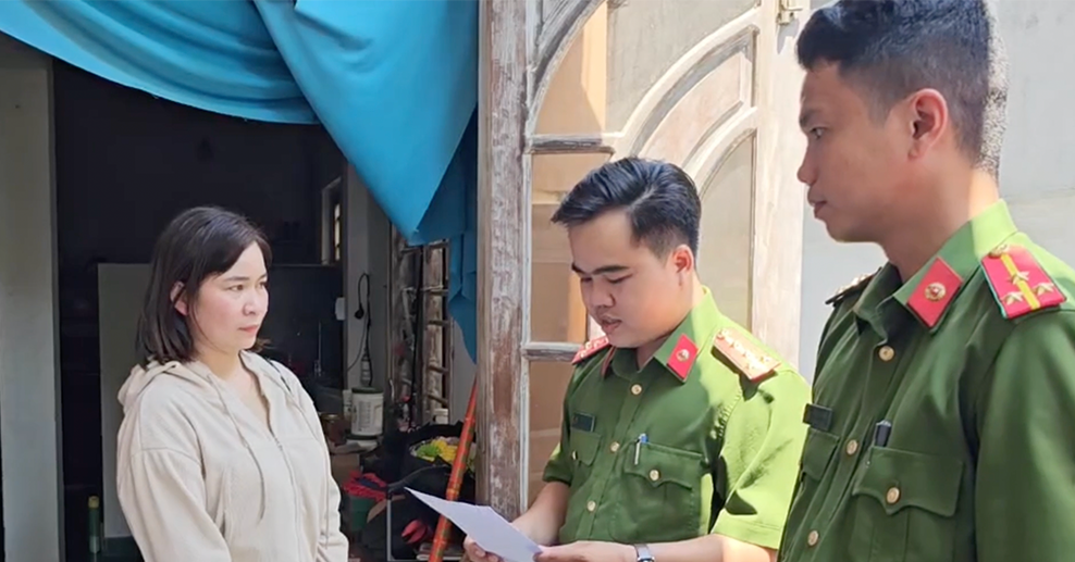 Nữ chủ hụi gợi ý cho vay rồi ép lãi suất 365%/năm