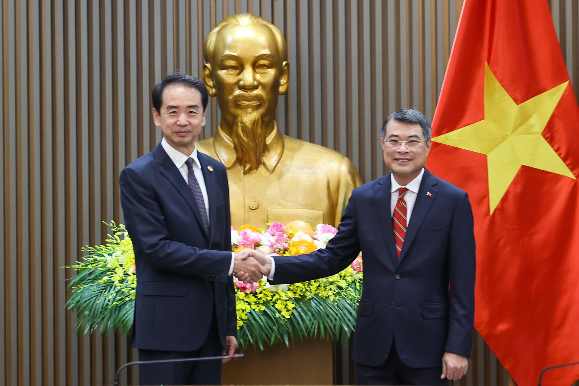 Thủ tướng: Việt Nam và Trung Quốc cần ưu tiên hợp tác đường sắt