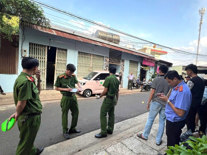 Bị đánh tử vong vì gõ cửa lúc 2h sáng.jpg