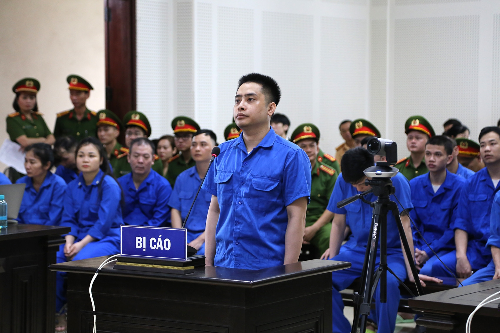 Bùi Đình Khánh khai về thời điểm cầm súng AK chống trả khi thấy đồng bọn bị bắt