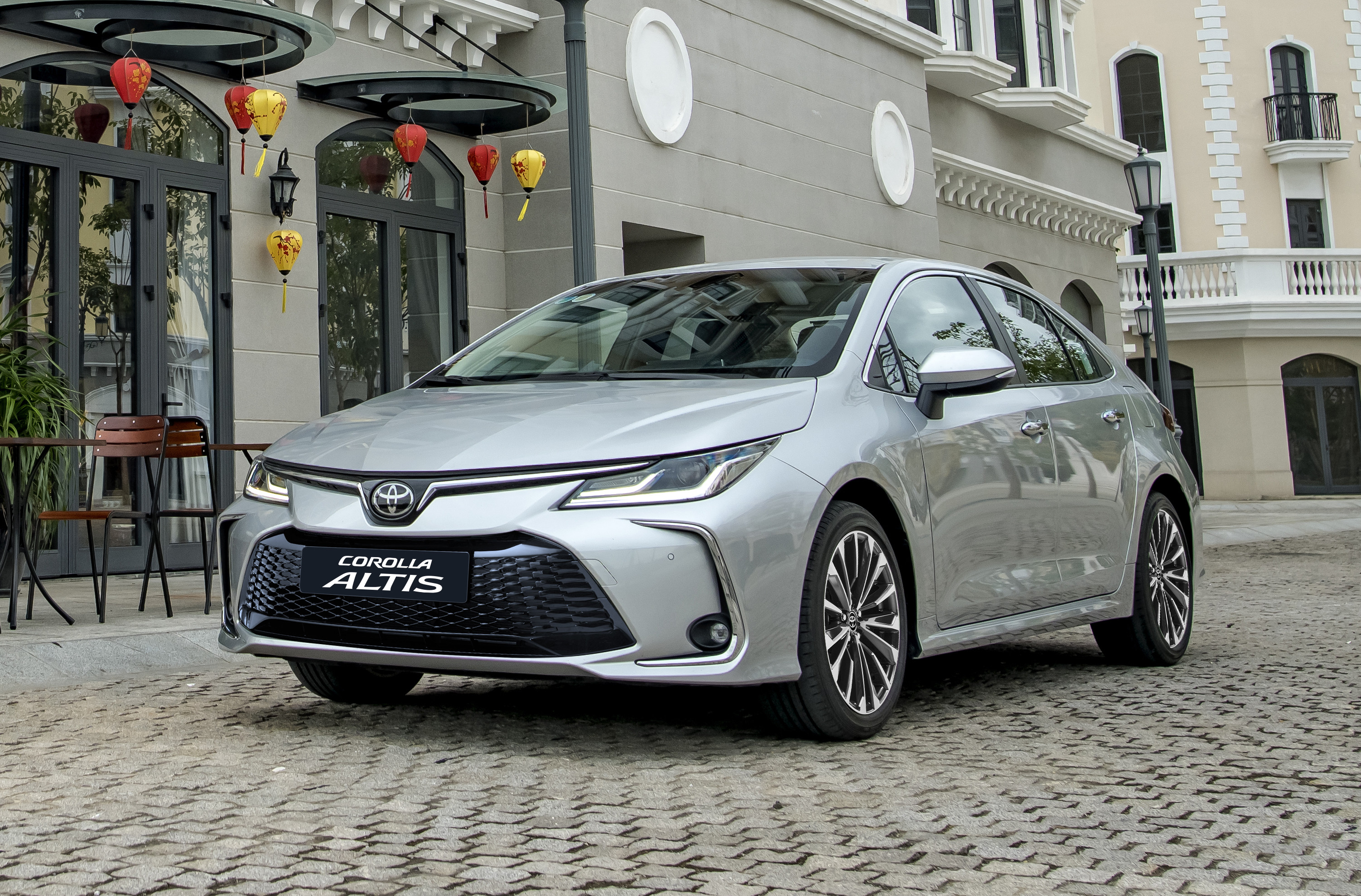 corolla altis 2.jpg
