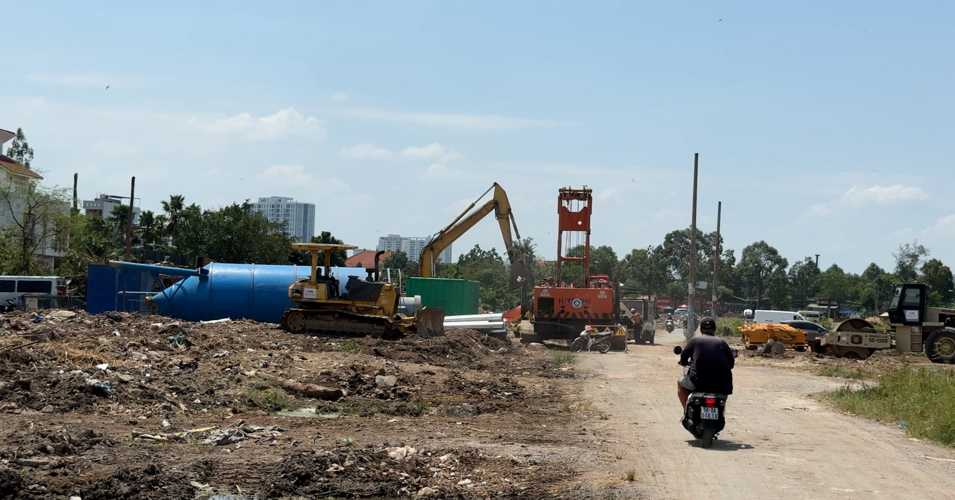 Người dân kỳ vọng 2,7km vành đai 2 TPHCM sớm về đích sau nhiều năm đắp chiếu