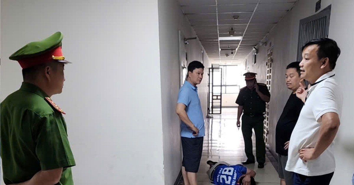 Người đàn ông kể phút bị hành hung vì nhắc chó không đeo rọ mõm tại chung cư