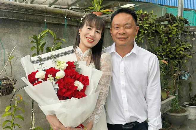 Sau 13 năm ‘gà trống nuôi con’, ông bố ở Thái Nguyên được con gái đưa đi hỏi vợ