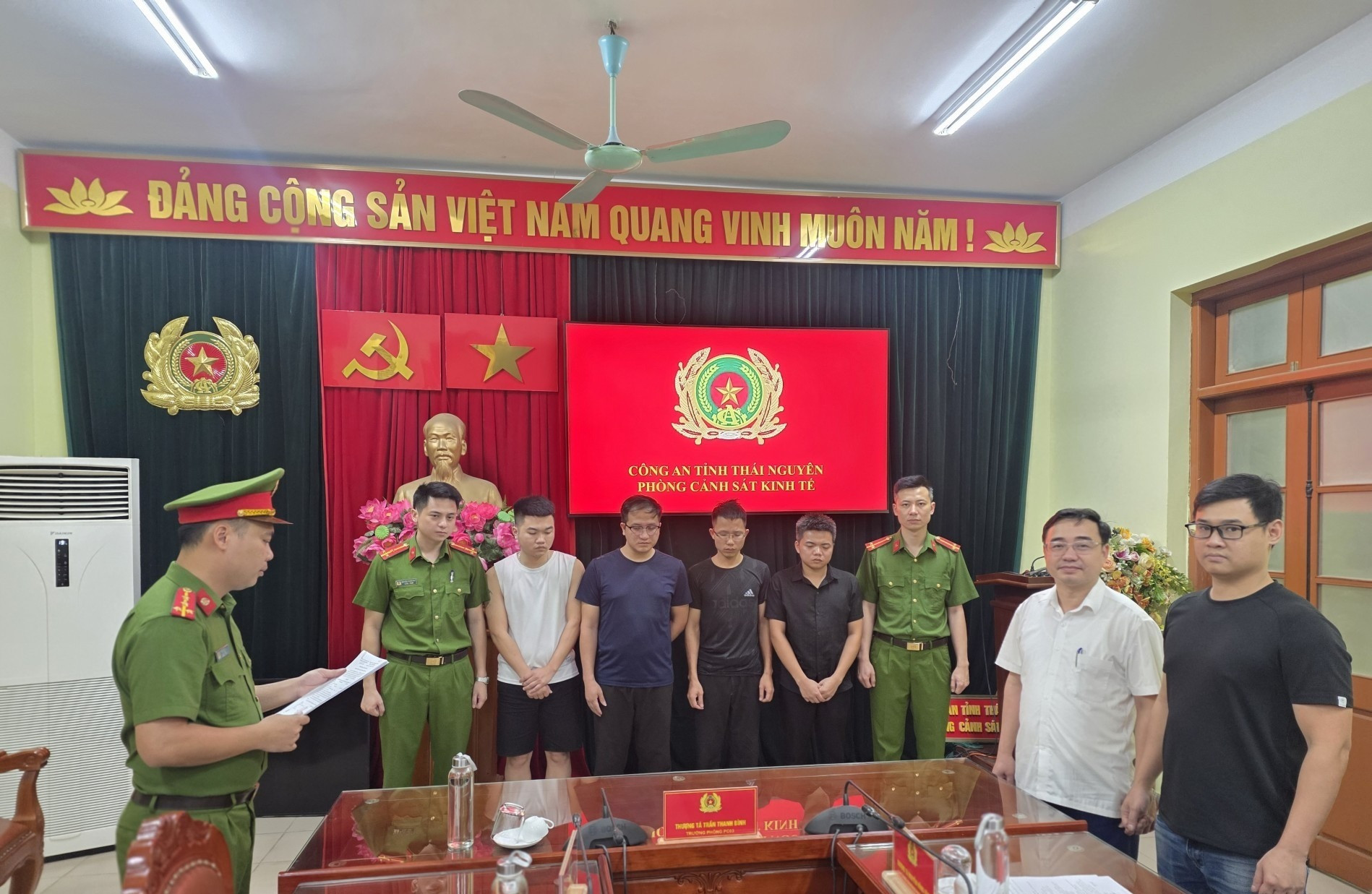 tài xế xe công nghệ..jpg