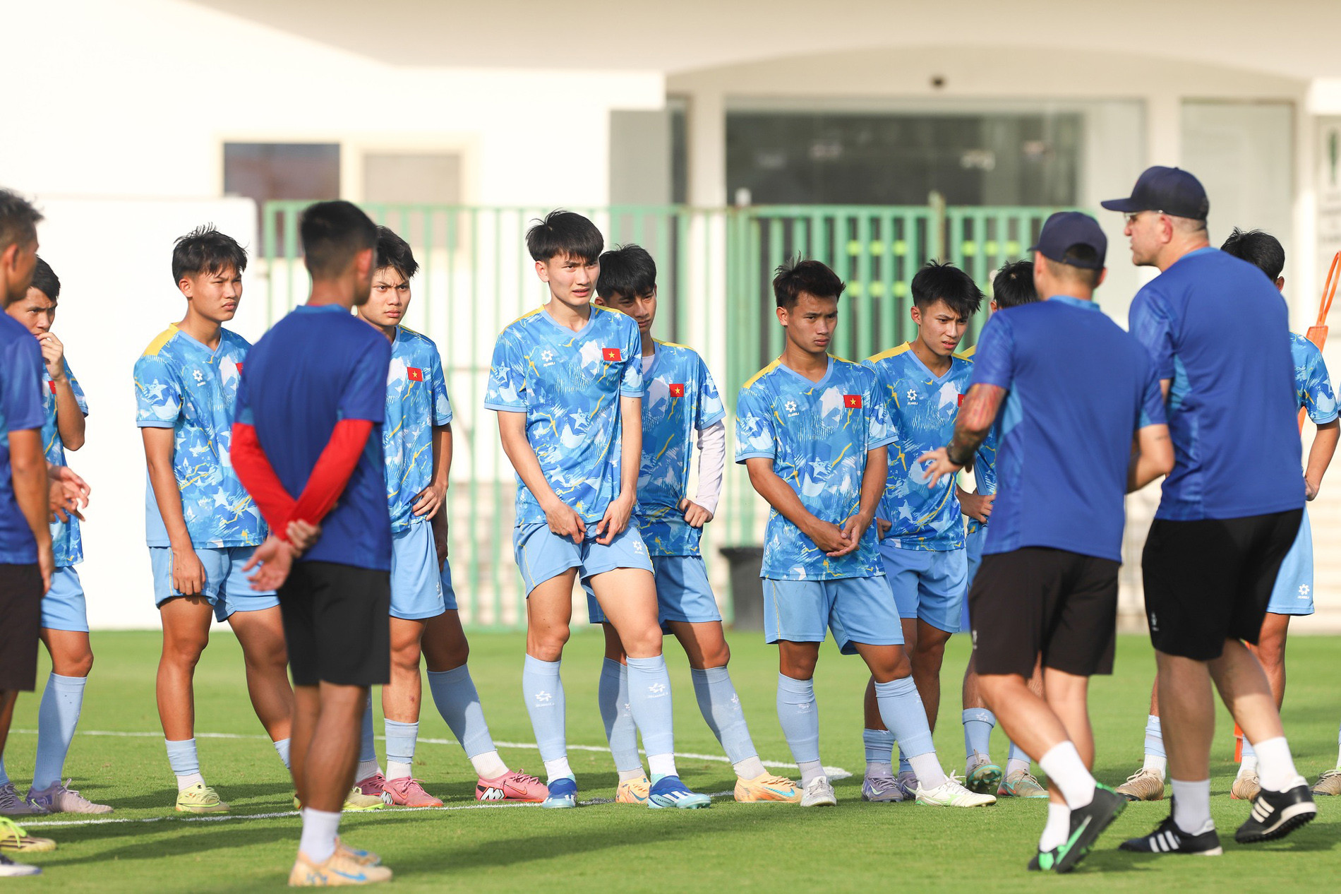 u17 viet nam 1.jpg