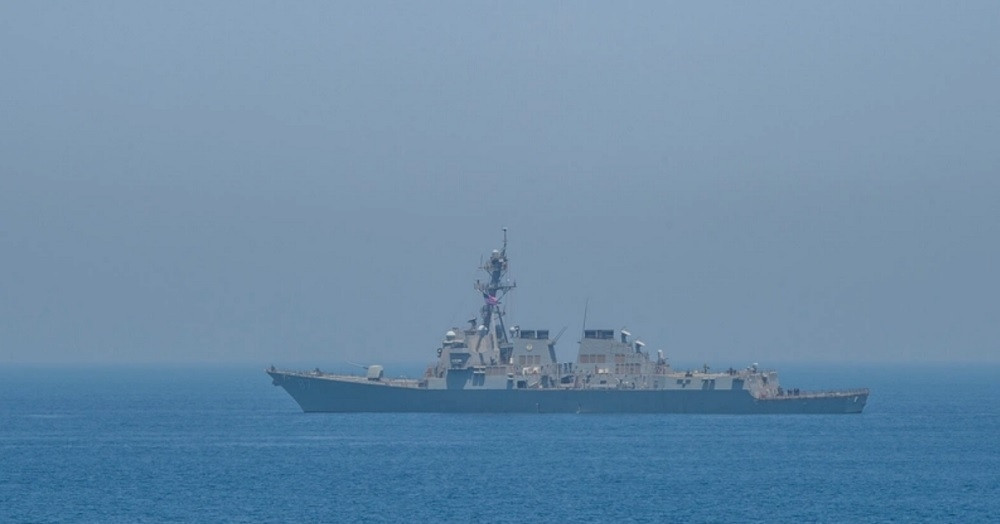 Vụ tấn công tàu hàng khiến eo biển Hormuz và Vịnh Oman &amp;apos;dậy sóng&amp;apos;