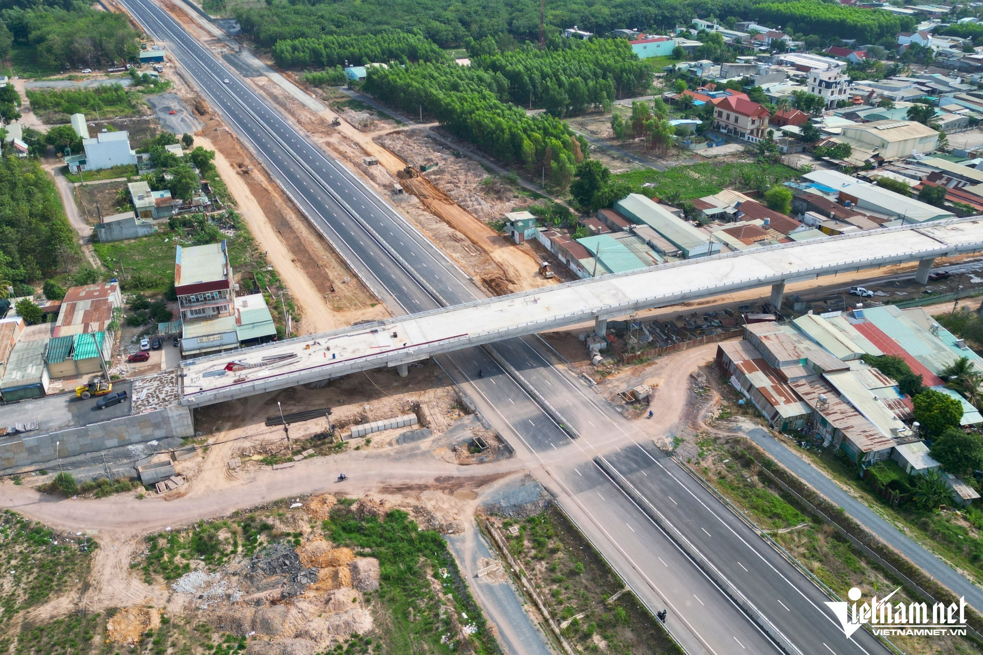 W-cao toc bien hoa vung tau 15.jpg