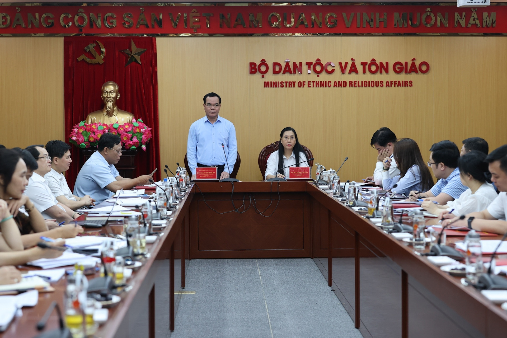  Củng cố, nâng cao chất lượng tổ chức Đảng và đội ngũ đảng viên 