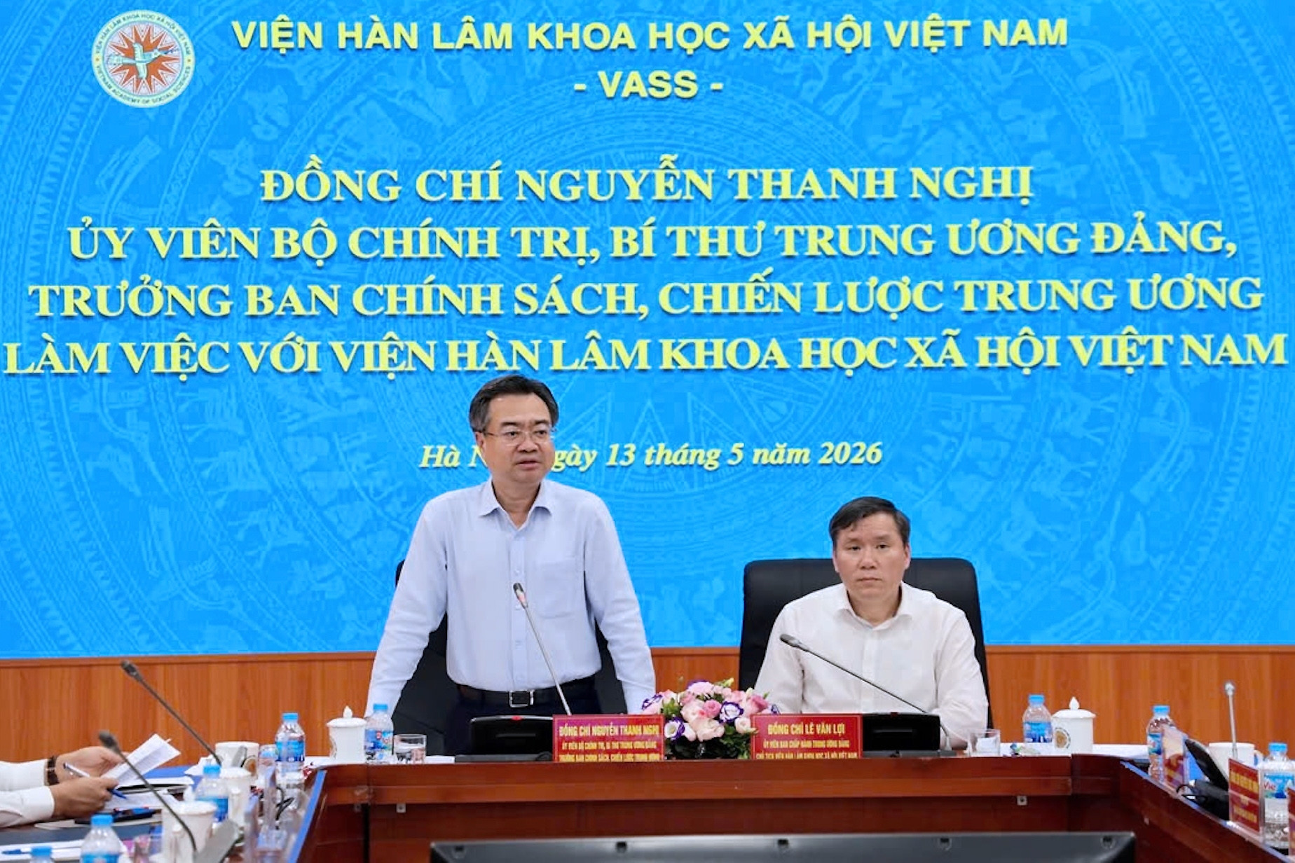 Đề nghị viên chức Viện Hàn lâm hưởng lương, phụ cấp như cơ quan Đảng Trung ương