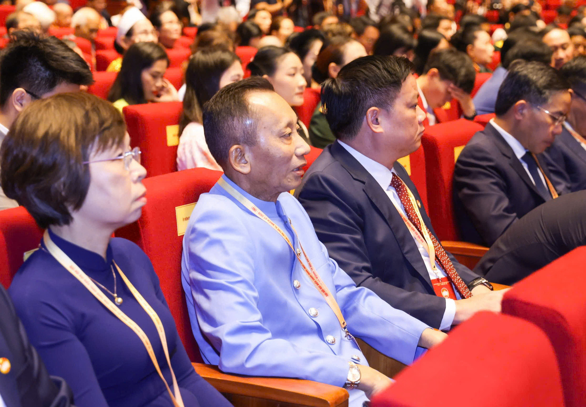 Hiệp sĩ Đại Thánh giá Lê Đức Thịnh 3.jpg