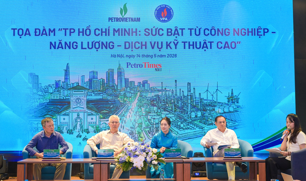 hoi thao.jpg